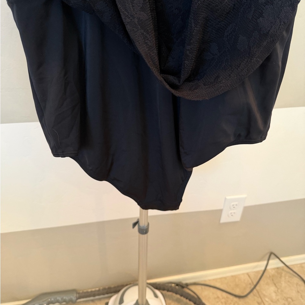 Torrid Black Lace One Piece Swimsuit size 2 - Picture 8 of 11